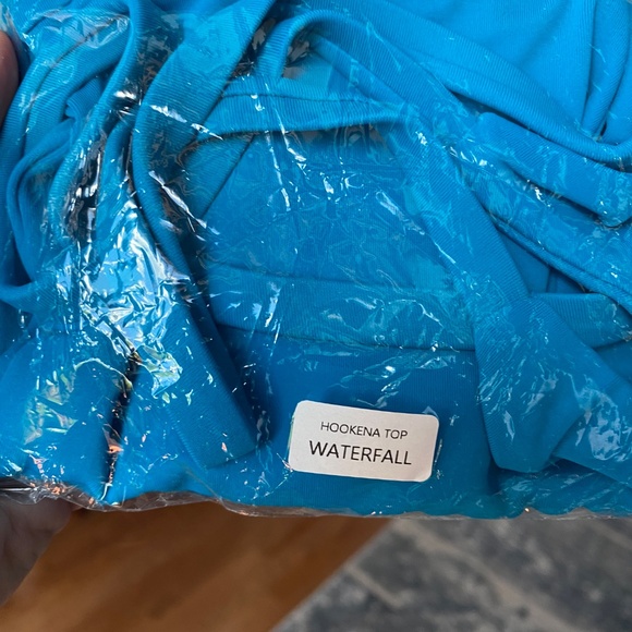 Fused Hawaii Ho’okena Small “Waterfall” bikini top - Picture 3 of 15